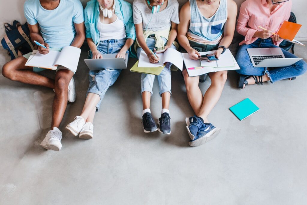 Stipendije za ucenike srednjih skola iz osetljivih drustvenih grupa img 2